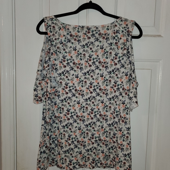 Addition Elle love and legend cold.shoulder floral - Picture 2 of 3
